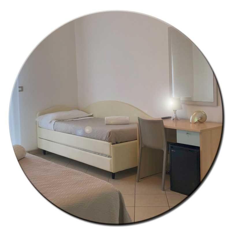 Hotel Amedea Червия Екстериор снимка