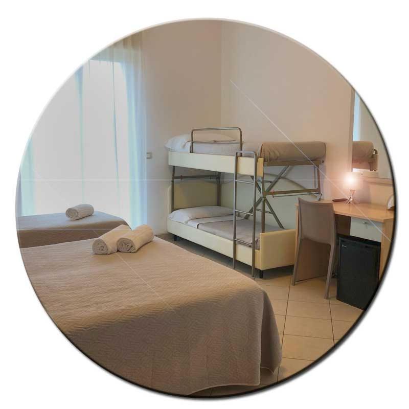Hotel Amedea Червия Екстериор снимка