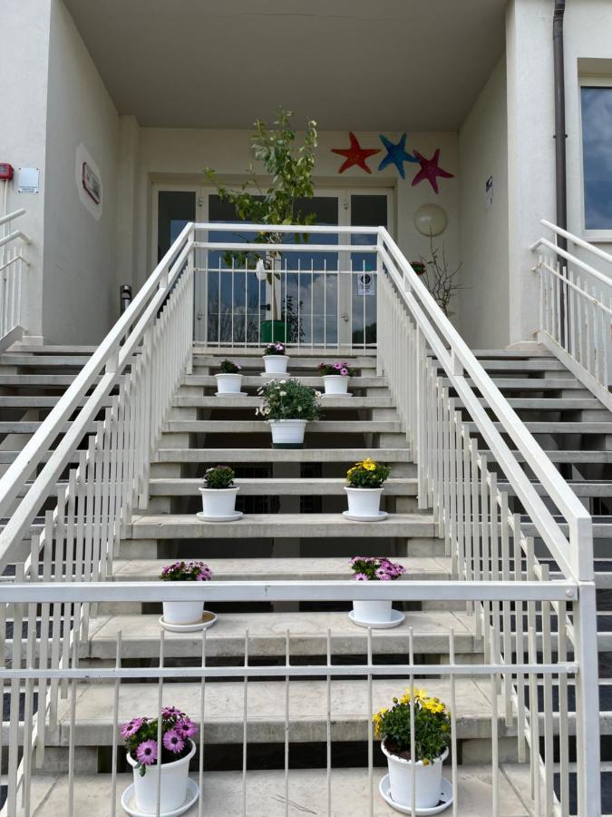 Hotel Amedea Червия Екстериор снимка
