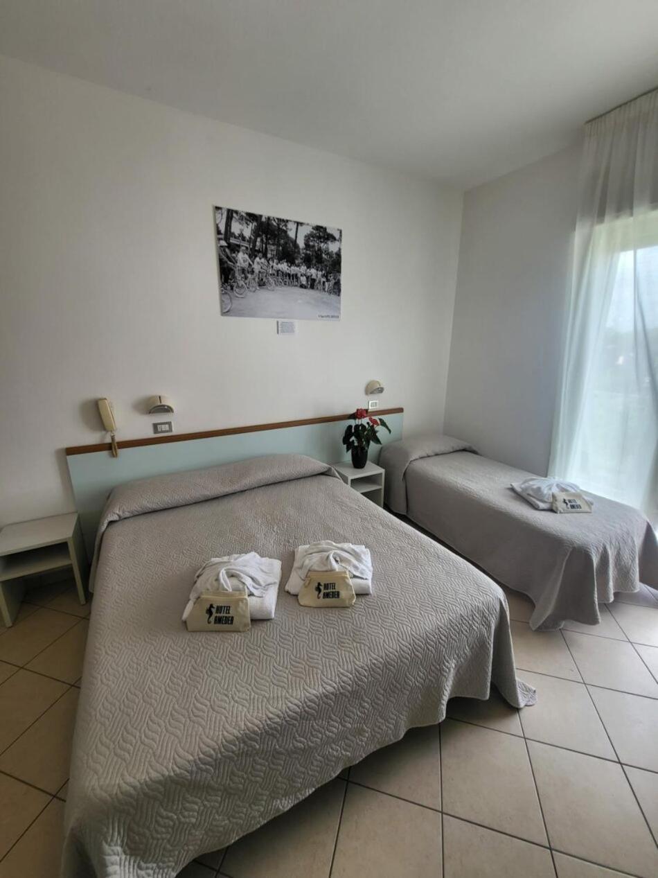 Hotel Amedea Червия Екстериор снимка