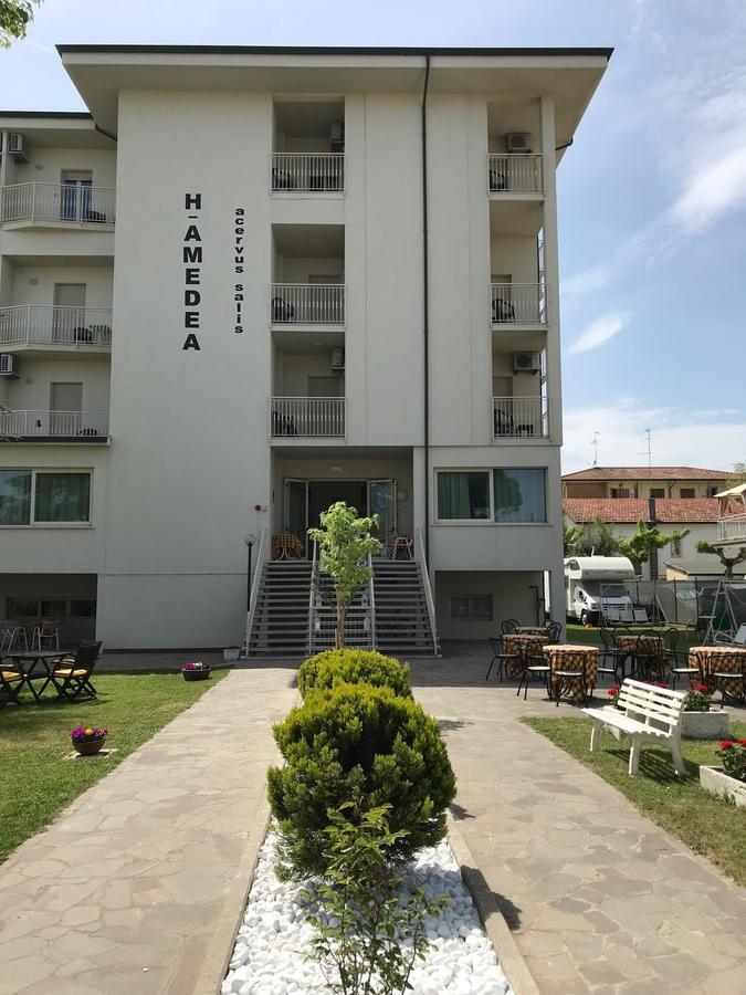 Hotel Amedea Червия Екстериор снимка